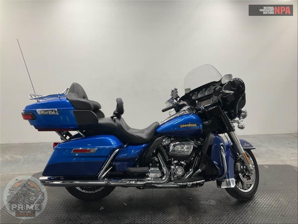2017 Harley-Davidson FLHTK ULTRA LIMITED — фото 1