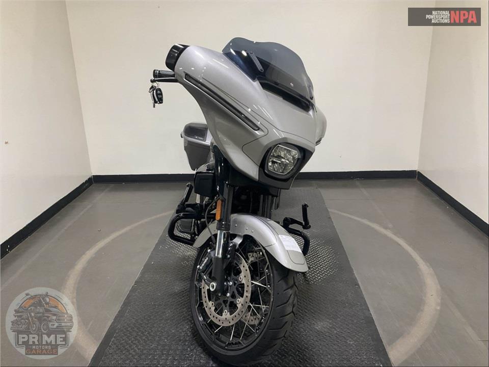 2023 Harley-Davidson FLHXSE CVO STREET GLIDE — фото 2