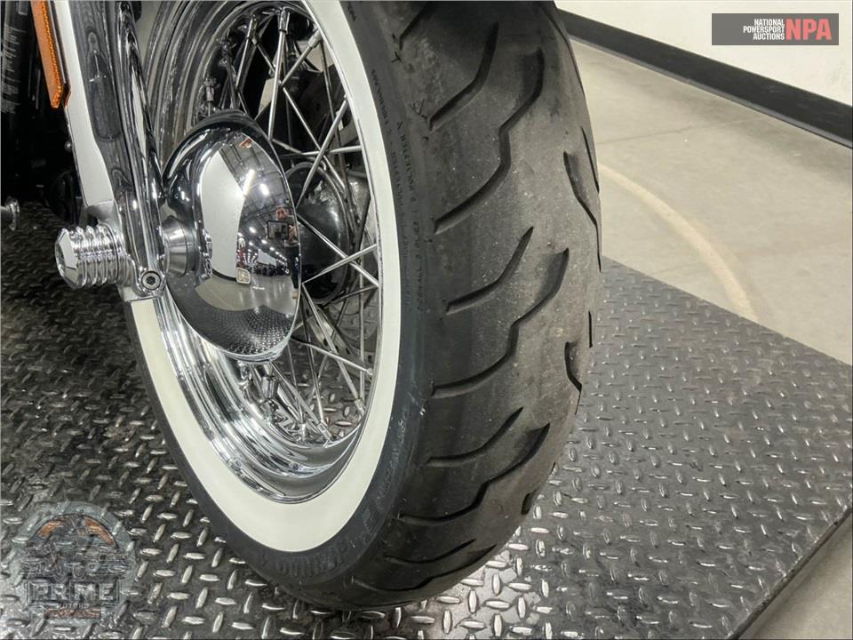 2018 Harley-Davidson FLDE DELUXE — фото 16