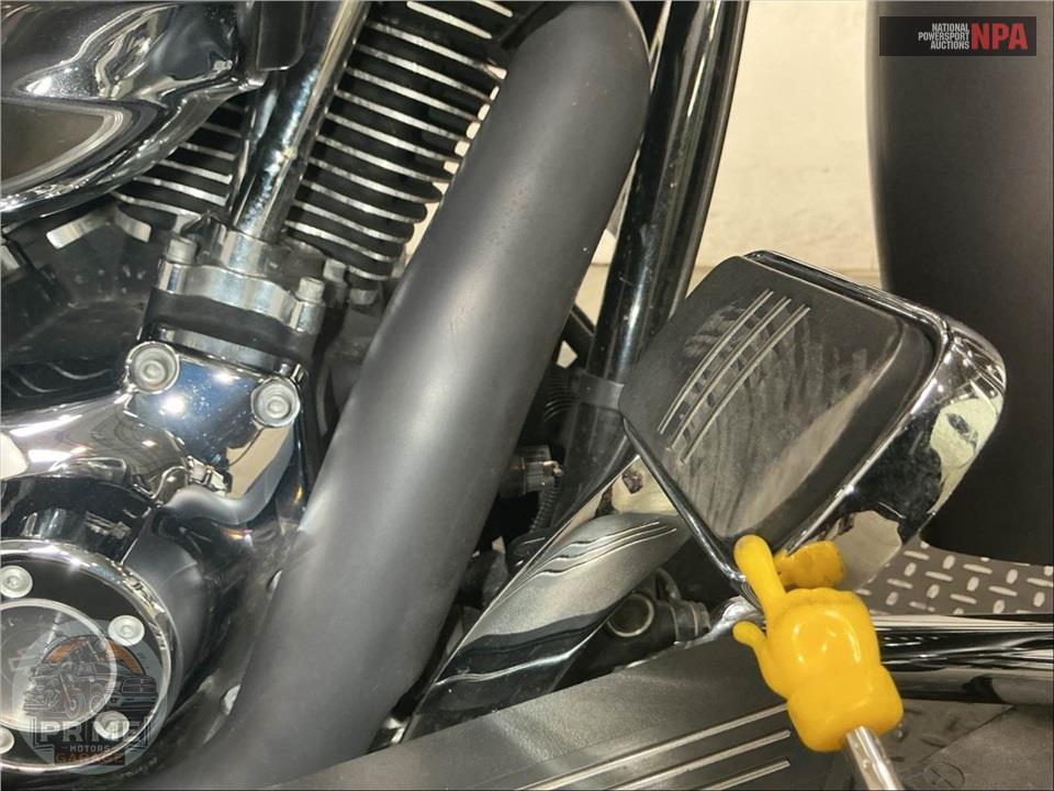 2016 Harley-Davidson FLHXS STREET GLIDE SPECIAL — фото 44