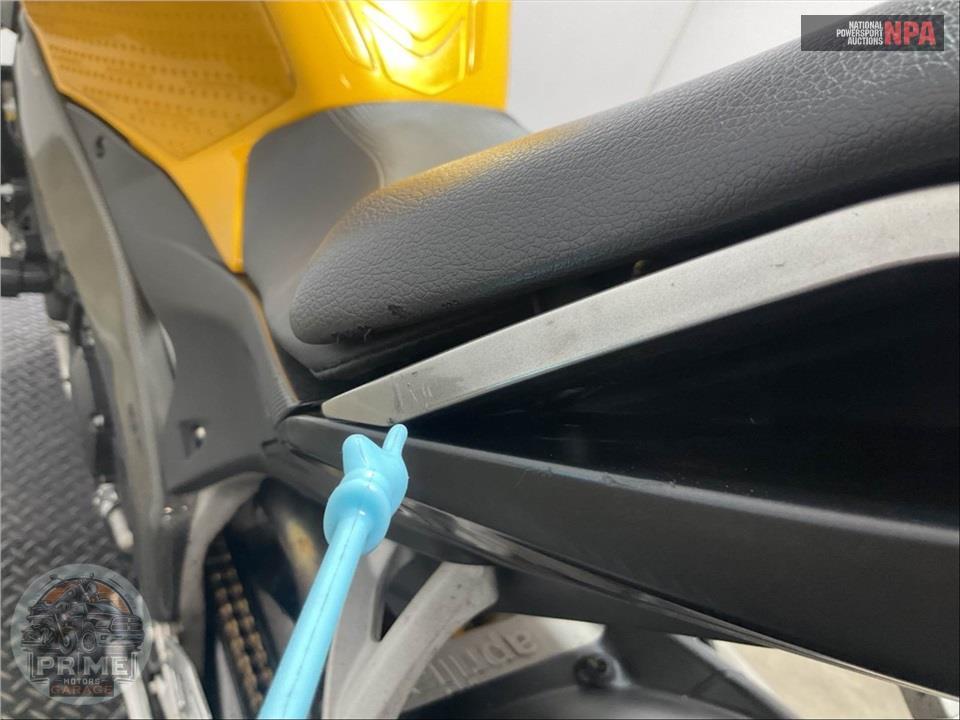 2012 Aprilia TUONO V4 R — фото 14