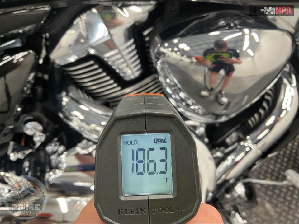 2025 Suzuki VZR1800M5 BOULEVARD M109R — фото 8