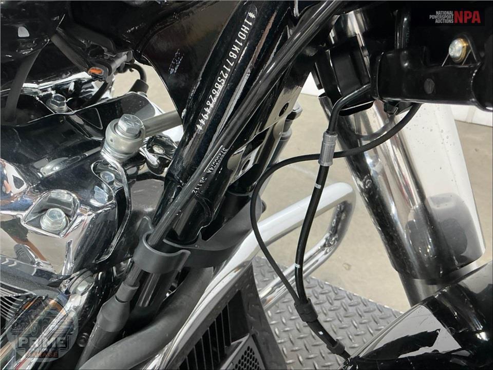 2025 Harley-Davidson FLHX STREET GLIDE — фото 10