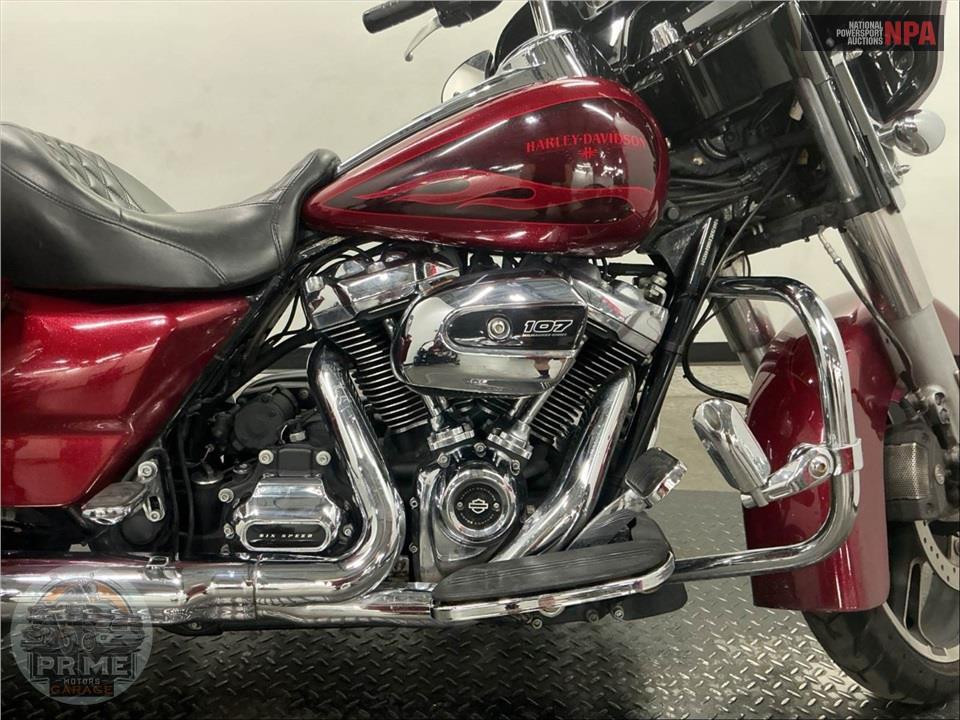 2017 Harley-Davidson FLHXS STREET GLIDE SPECIAL — фото 6