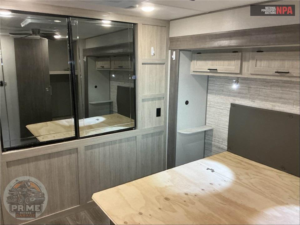 2024 Coachmen By Forest River M-39 MKTS - CATALINA DESTINATION SERIES — фото 12