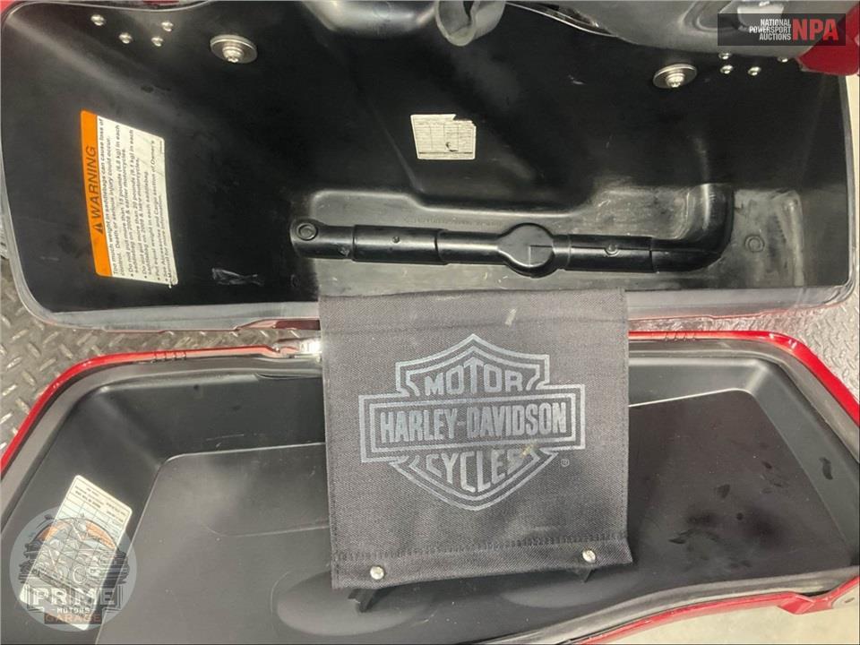 2012 Harley-Davidson FLTRU ROAD GLIDE ULTRA — фото 22