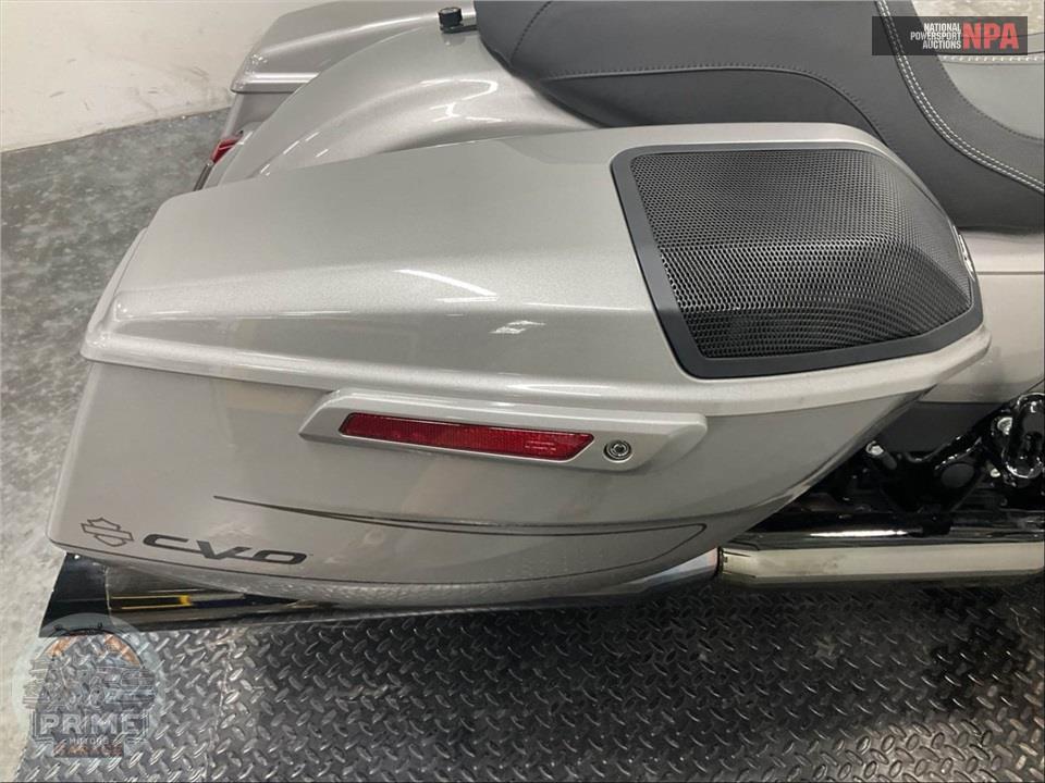 2023 Harley-Davidson FLTRXSE CVO ROAD GLIDE — фото 19