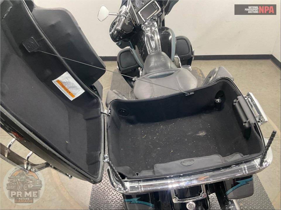2015 Harley-Davidson FLHTKSE CVO ULTRA LIMITED — фото 29