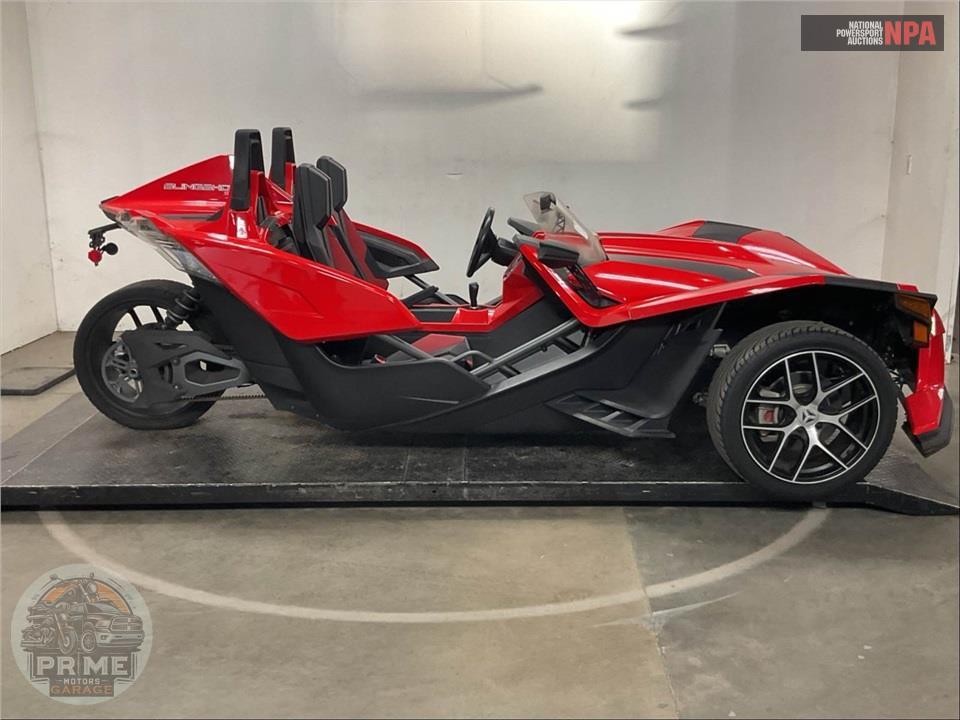 2016 Polaris SLINGSHOT SL — фото 1