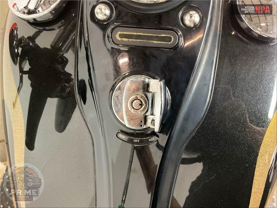 2017 Harley-Davidson FXDWG-103 DYNA WIDE GLIDE — фото 12