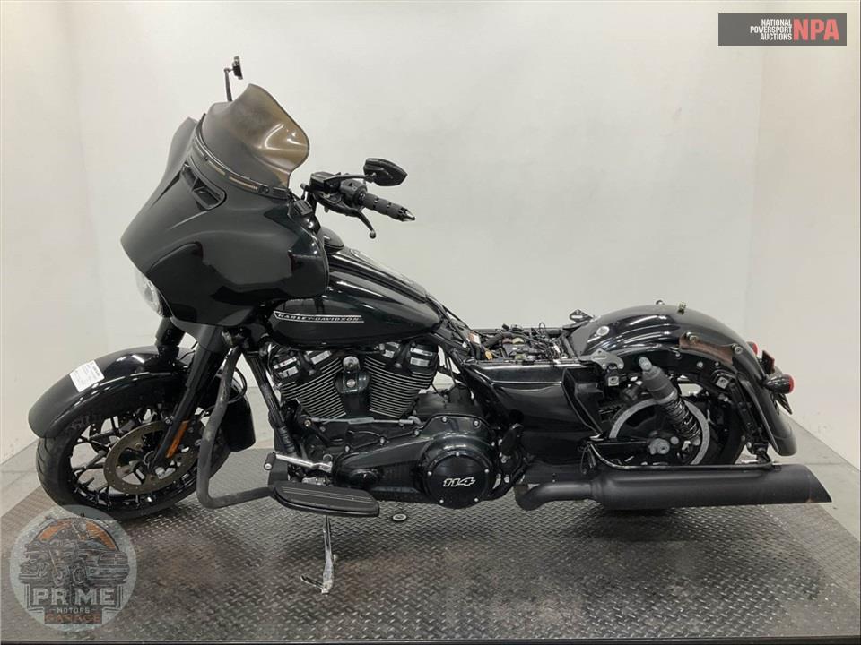 2020 Harley-Davidson FLHXS STREET GLIDE SPECIAL — фото 3