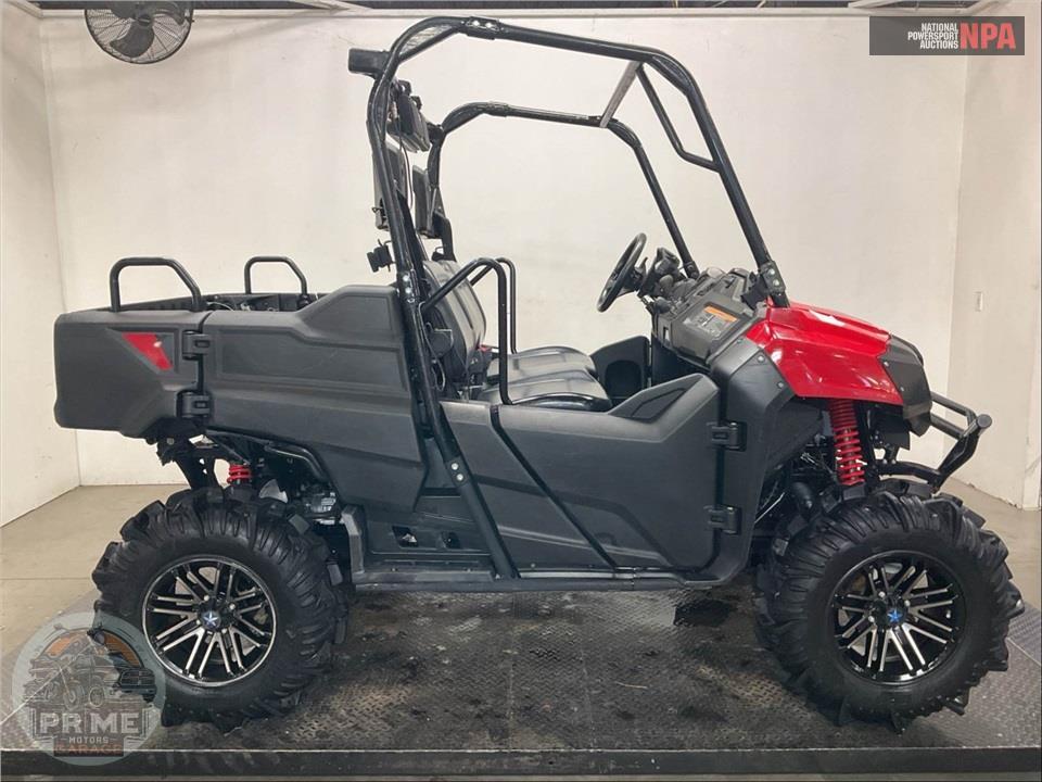 2024 Honda PIONEER 700-4 DELUXE — фото 1