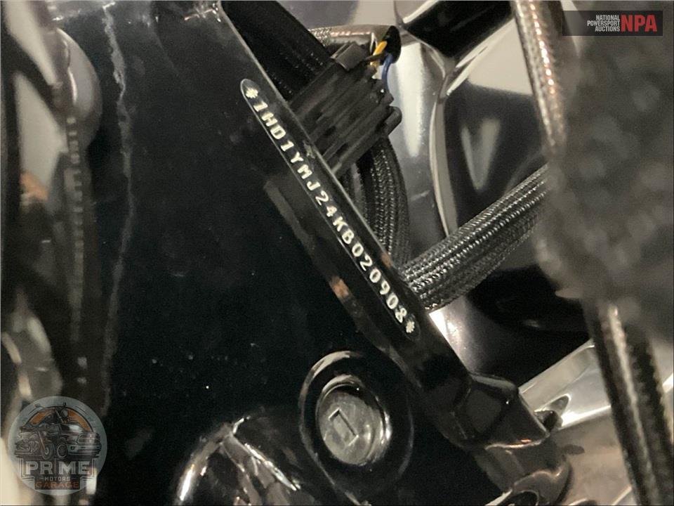 2019 Harley-Davidson FLSB SPORT GLIDE — фото 22
