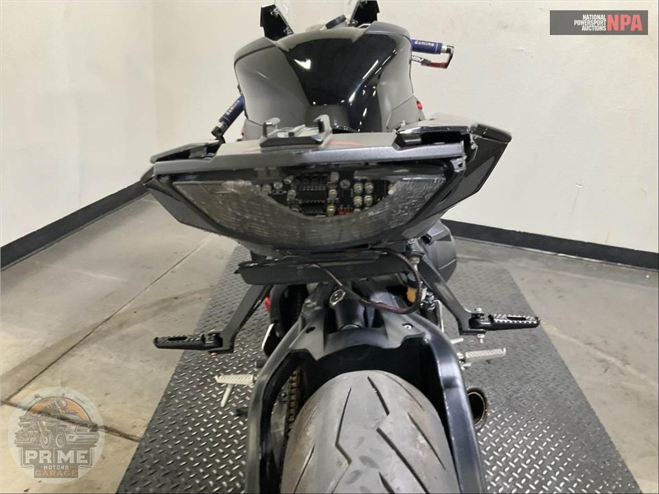 2022 Honda CBR1000RR — фото 34