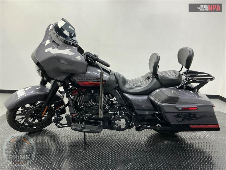 2020 Harley-Davidson FLHXSE CVO STREET GLIDE — фото 3