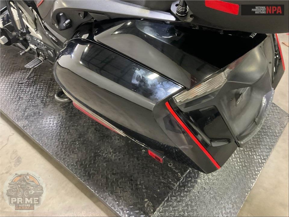 2013 Honda GL1800BD GOLDWING F6B — фото 16