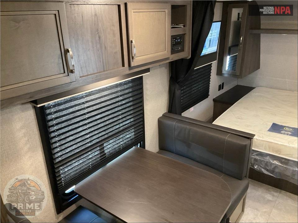 2020 Jayco M-224 BH - JAY FLIGHT SLX SERIES — фото 8