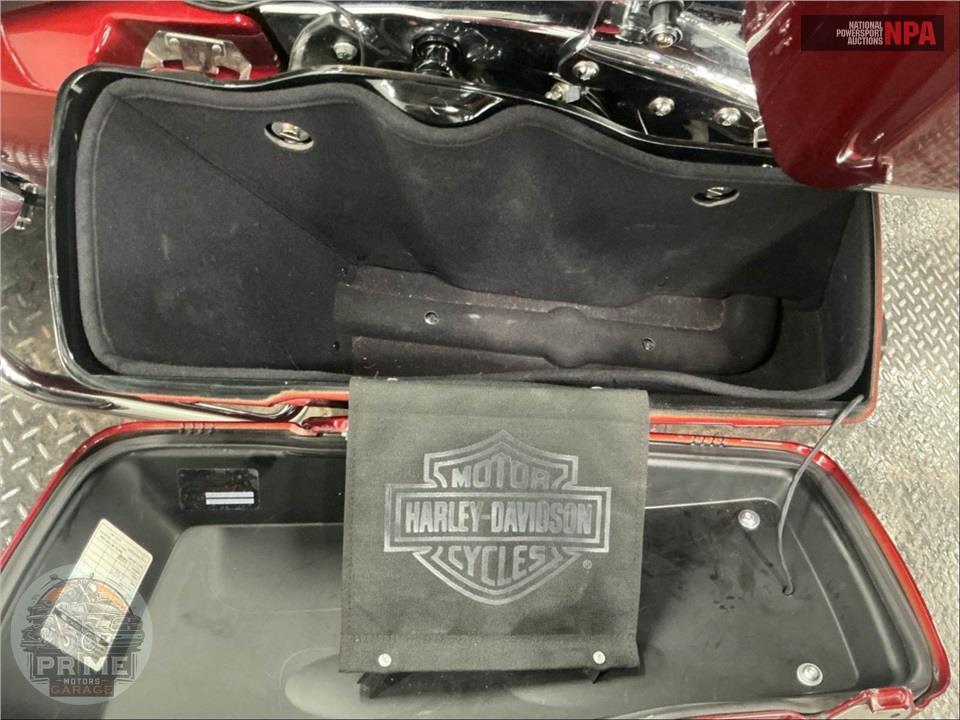 2009 Harley-Davidson FLHX STREET GLIDE — фото 24