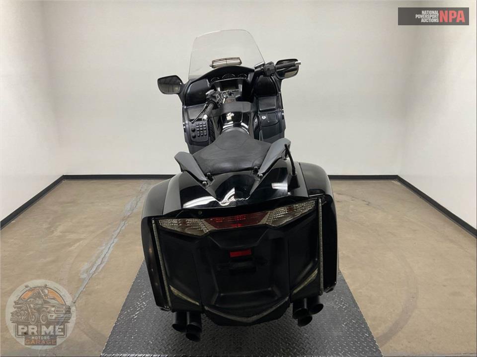 2013 Honda GL1800BD GOLDWING F6B — фото 4