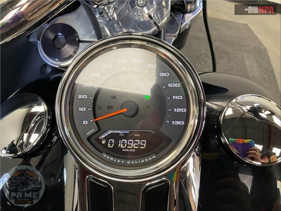 2019 Harley-Davidson FLSB SPORT GLIDE — фото 5