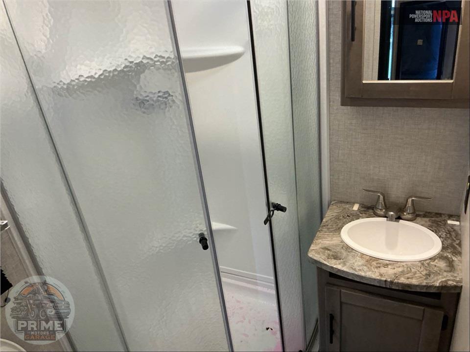 2023 Crossroads Rv M-212 RB - SUNSET TRAIL SUPER LITE SERIES — фото 13