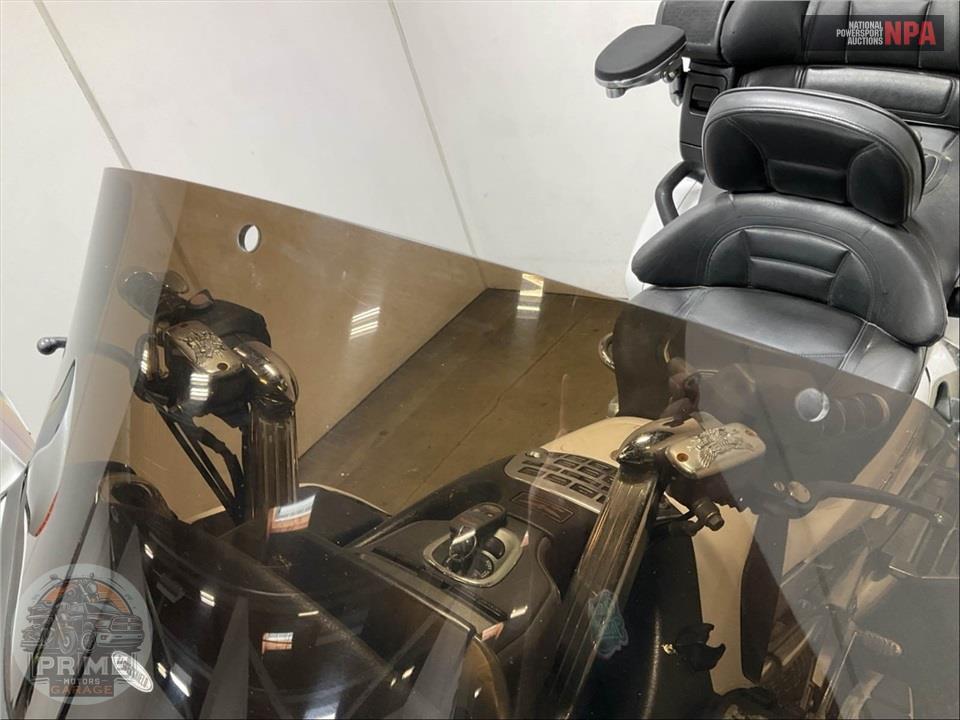 2008 Honda GL1800PM8 GOLDWING — фото 16