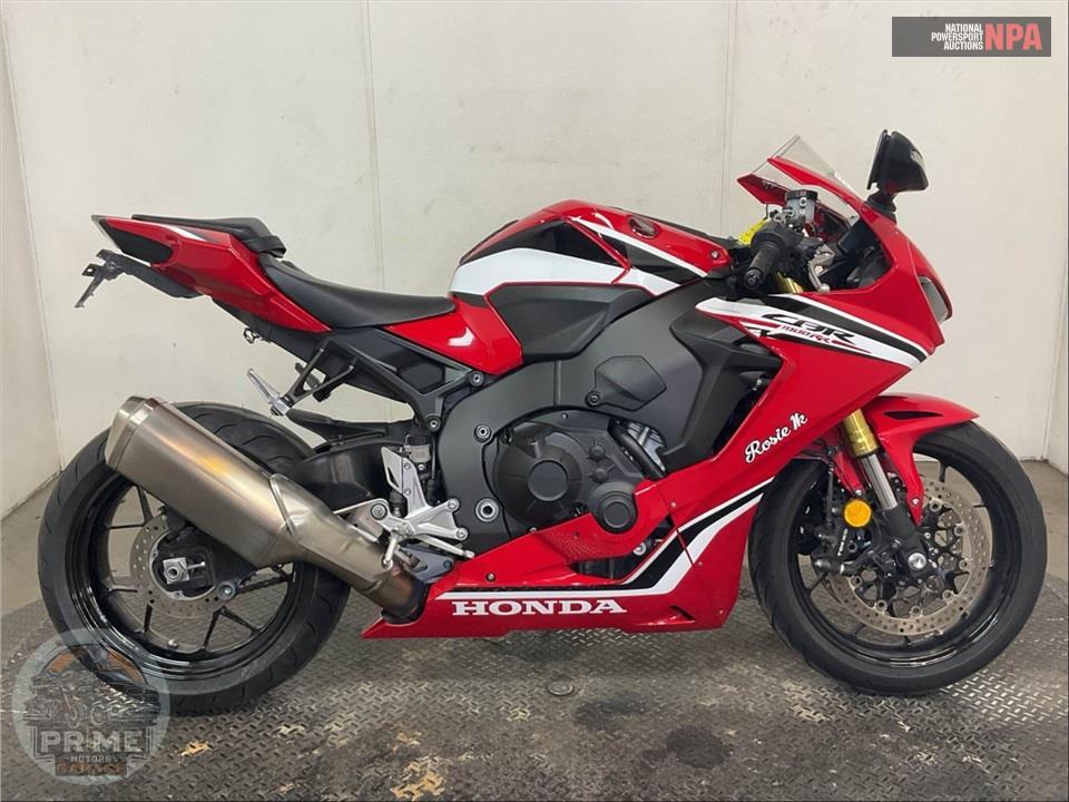 2021 Honda CBR1000RR — фото 1
