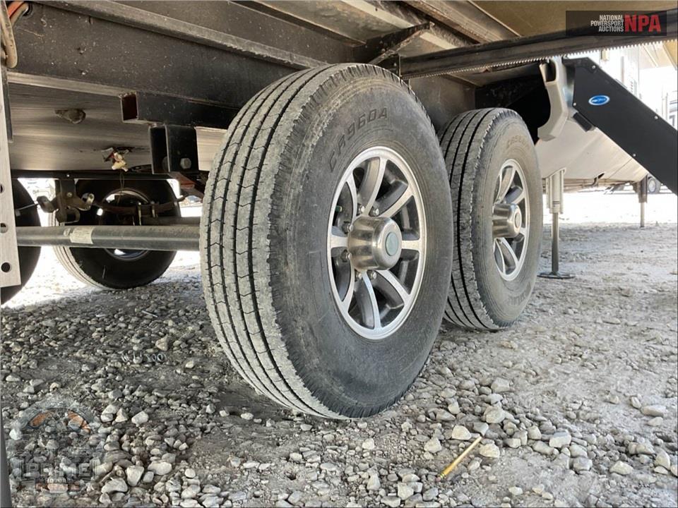 2020 Palomino By Forest River M-382FBC - COLUMBUS C-SERIES FIFTH WHEEL SERIES — фото 29
