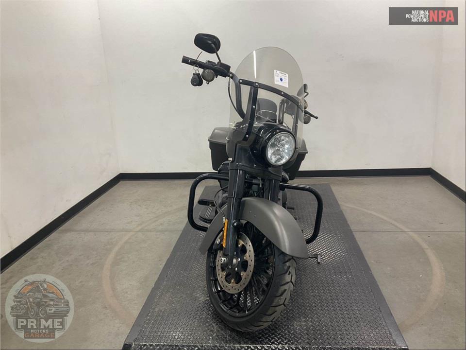 2018 Harley-Davidson FLHRXS ROAD KING SPECIAL — фото 2