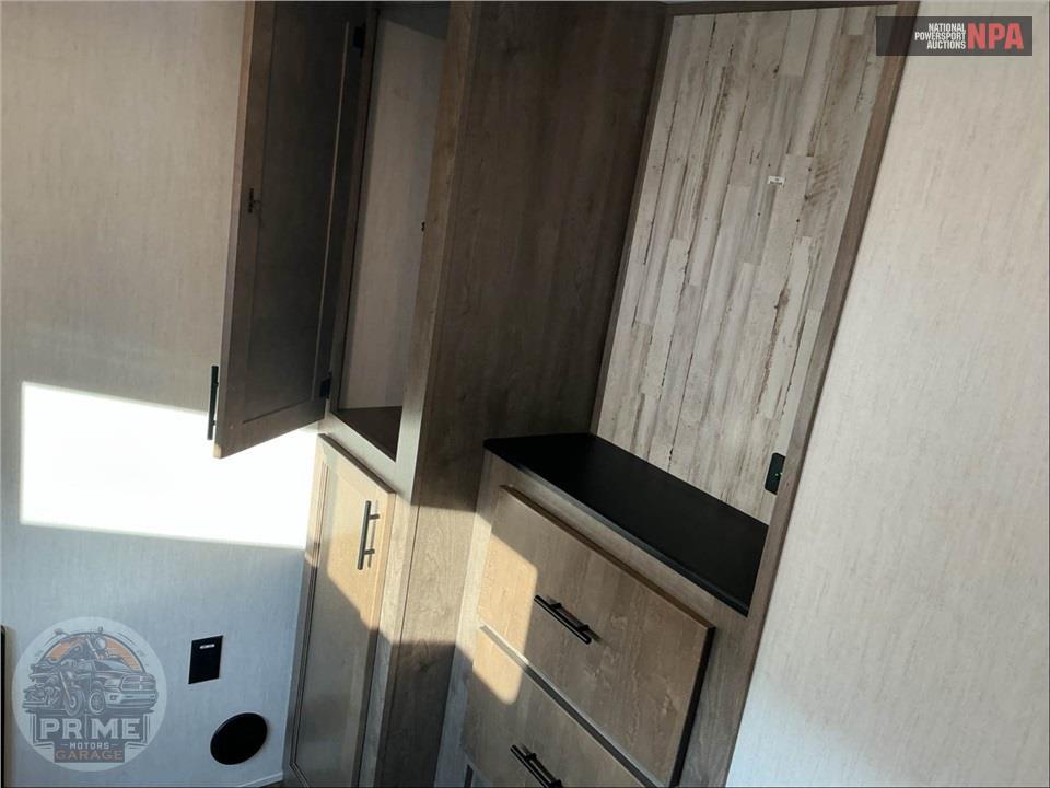 2022 Sabre By Forest River M-36BHQ - FIFTH WHEEL SERIES — фото 15