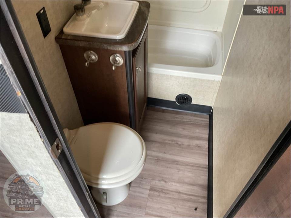 2015 Keystone Rv M-303 - IMPACT TOY HAULER SERIES — фото 17