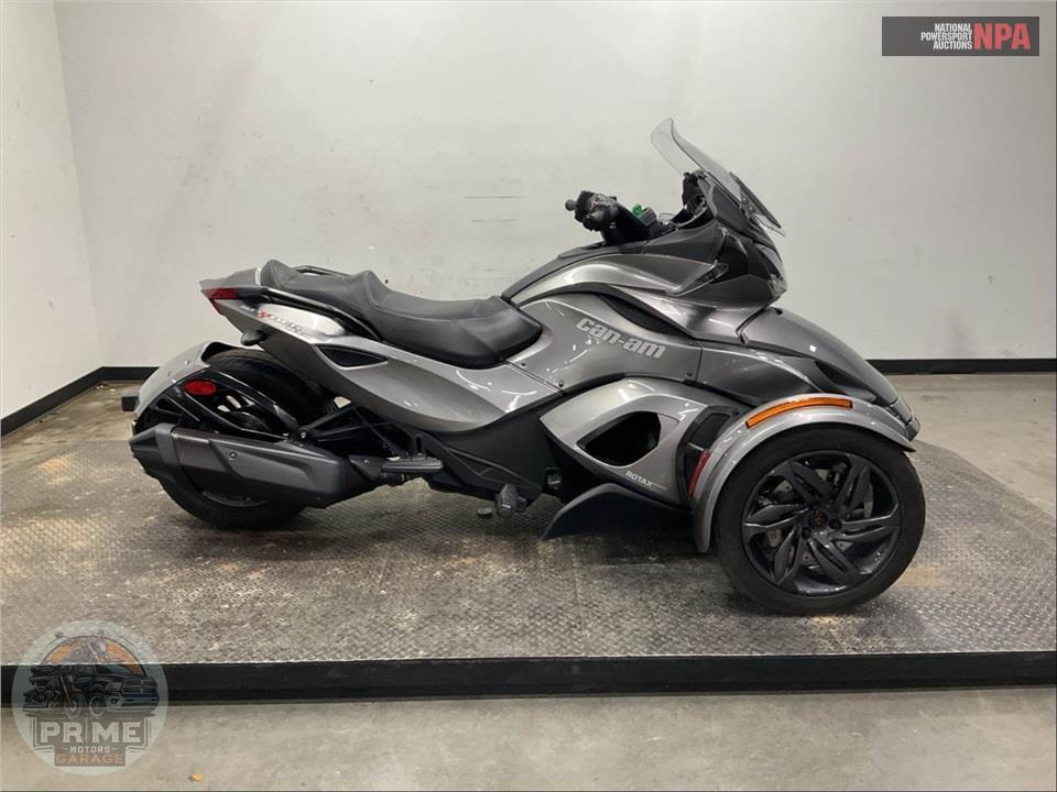 2013 Can-Am SPYDER ST-S SM5 — фото 1