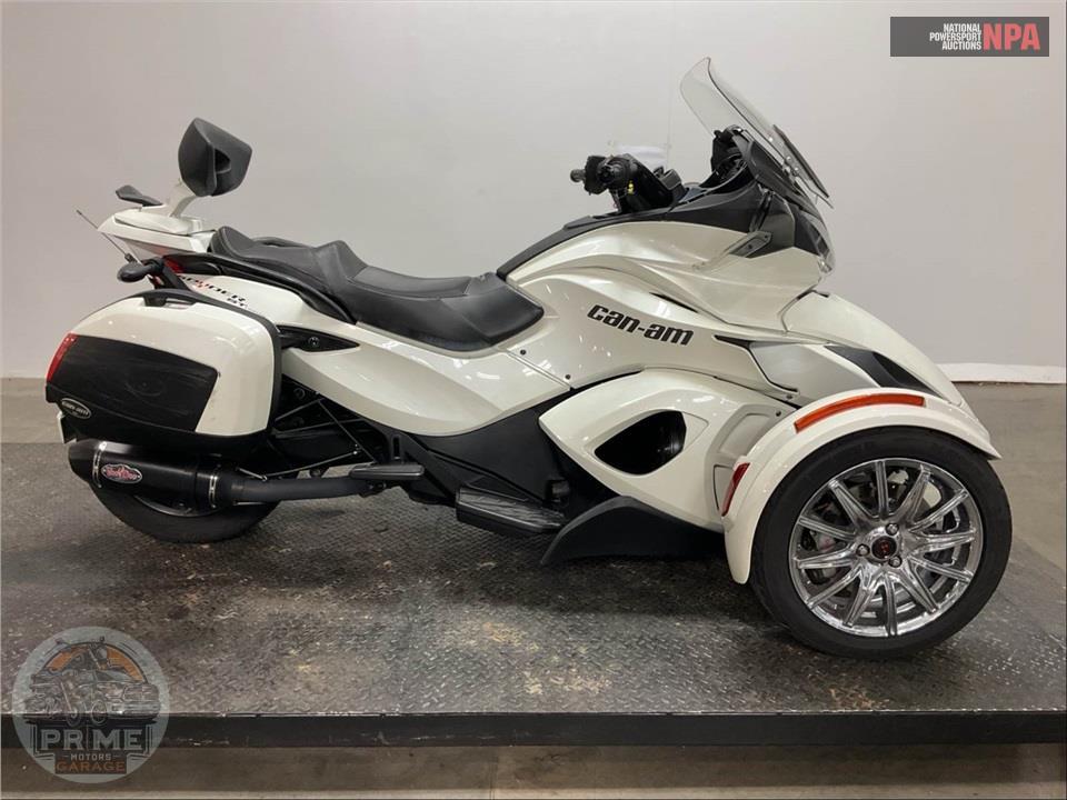 2013 Can-Am SPYDER ST LIMITED — фото 1