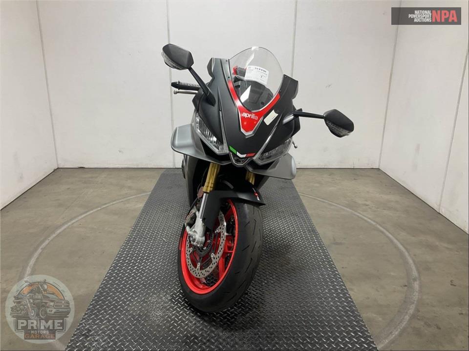 2023 Aprilia RSV4 1100 — фото 2