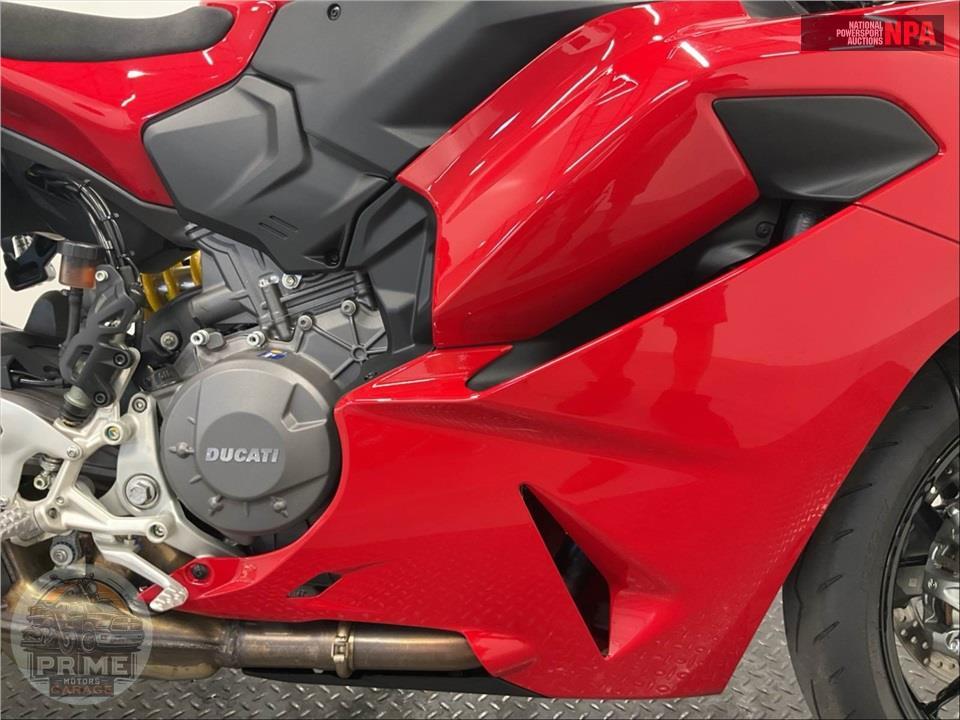 2025 Ducati PANIGALE V2 — фото 6