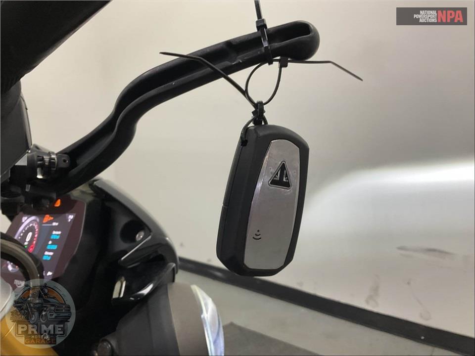 2022 Triumph SPEED TRIPLE RS — фото 12