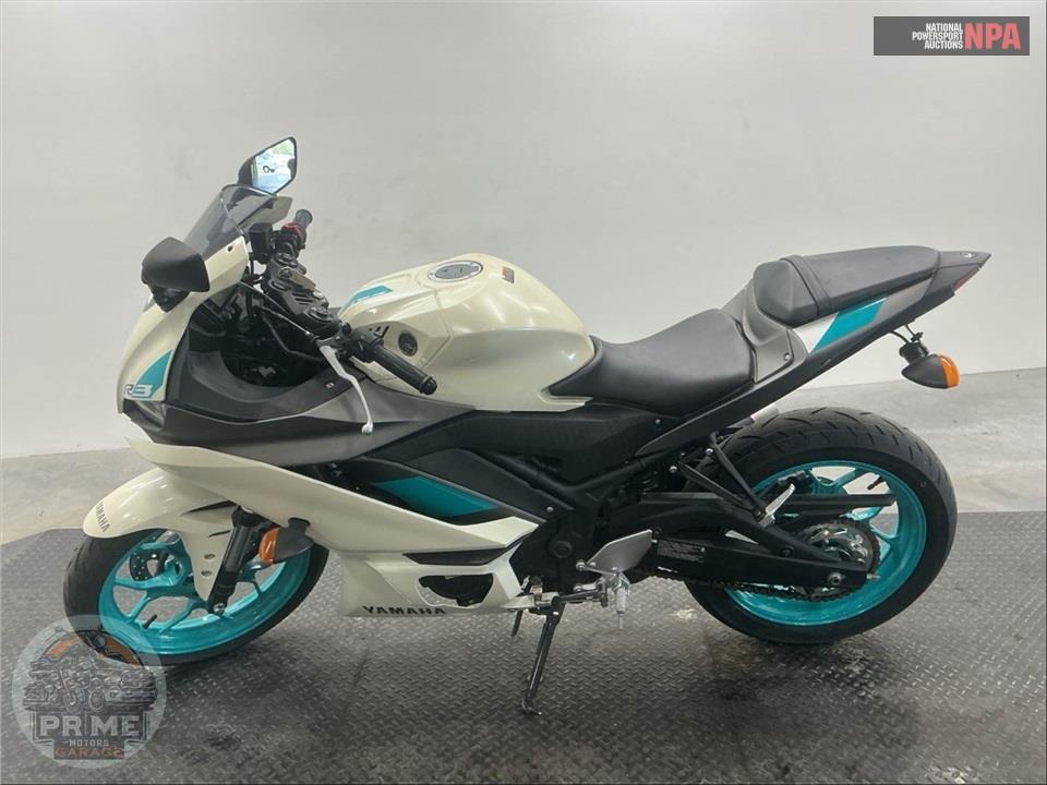 2024 Yamaha YZF-R3 — фото 3