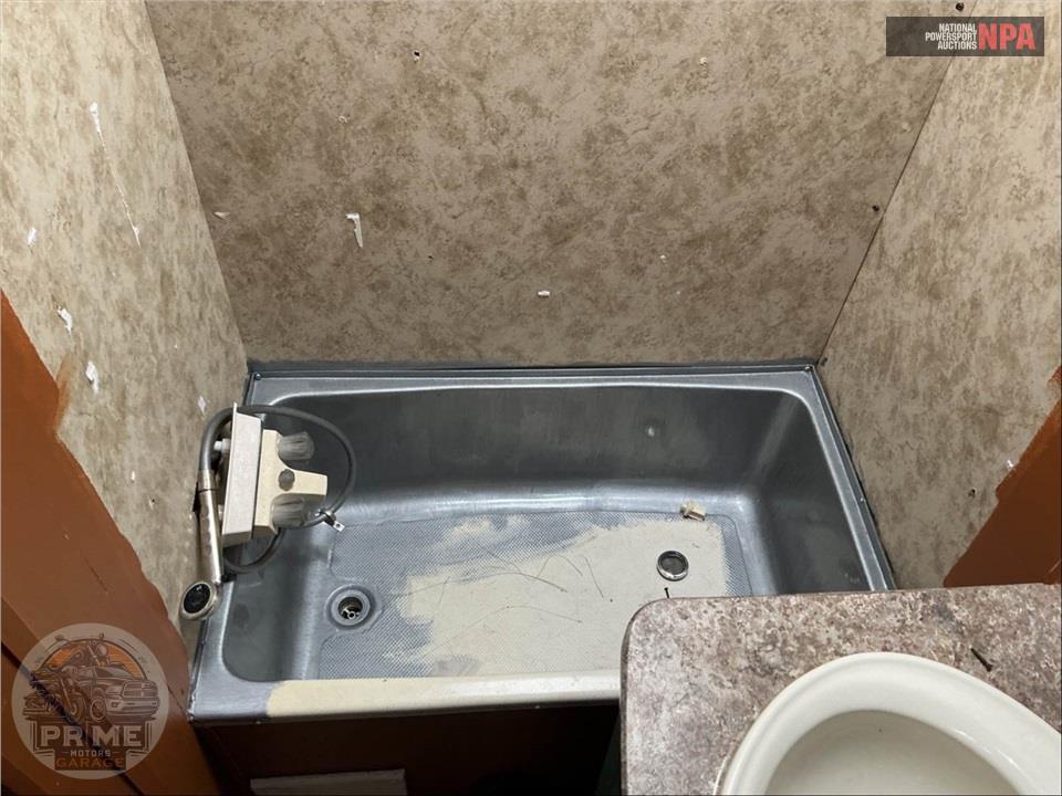 2013 Keystone Rv M-31 SQB - COUGAR X-LITE SERIES — фото 29