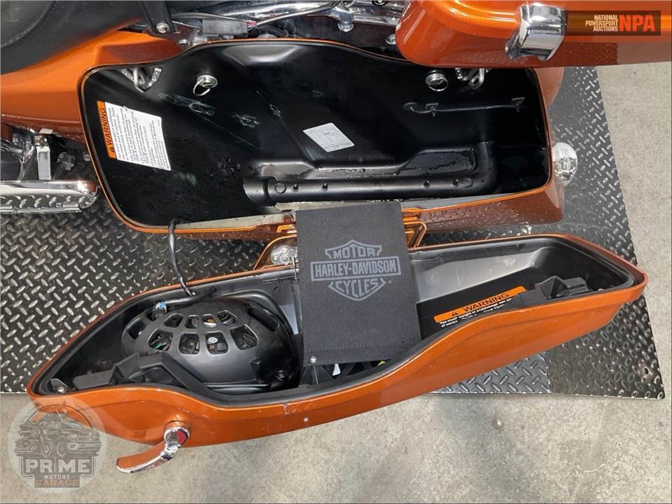 2015 Harley-Davidson FLTRXS ROAD GLIDE SPECIAL — фото 18