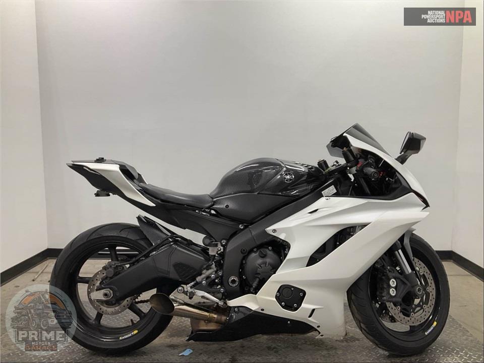 2017 Yamaha YZF-R6 — фото 1
