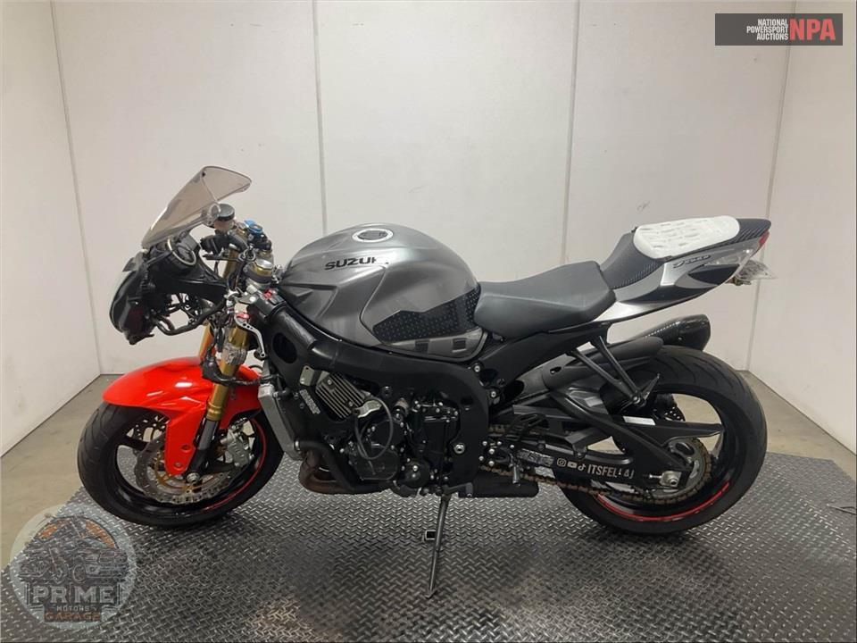 2021 Suzuki GSX-R750M1 — фото 3