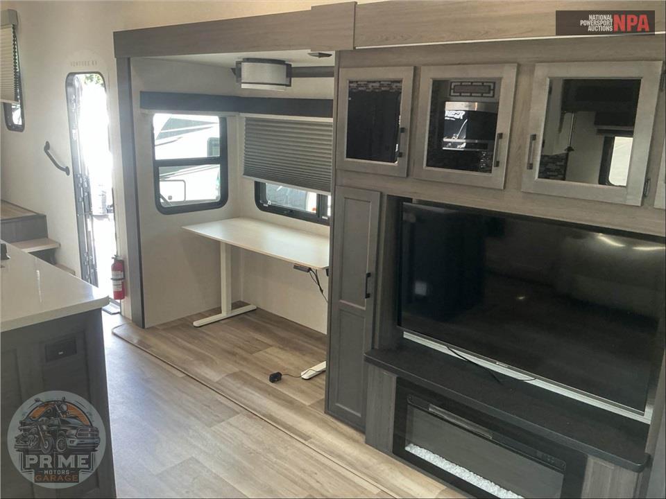 2025 Sporttrek M-353VIK - TOURING EDITION 5 FIFTH WHEEL SERIES — фото 8