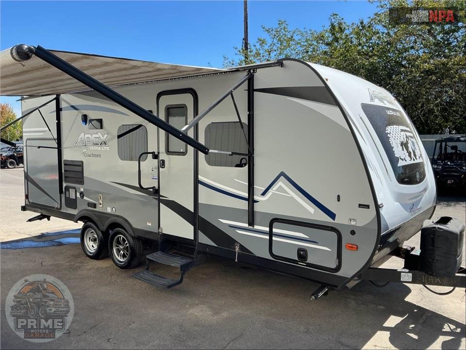 2019 Apex By Coachmen M-215 RBK — фото 1