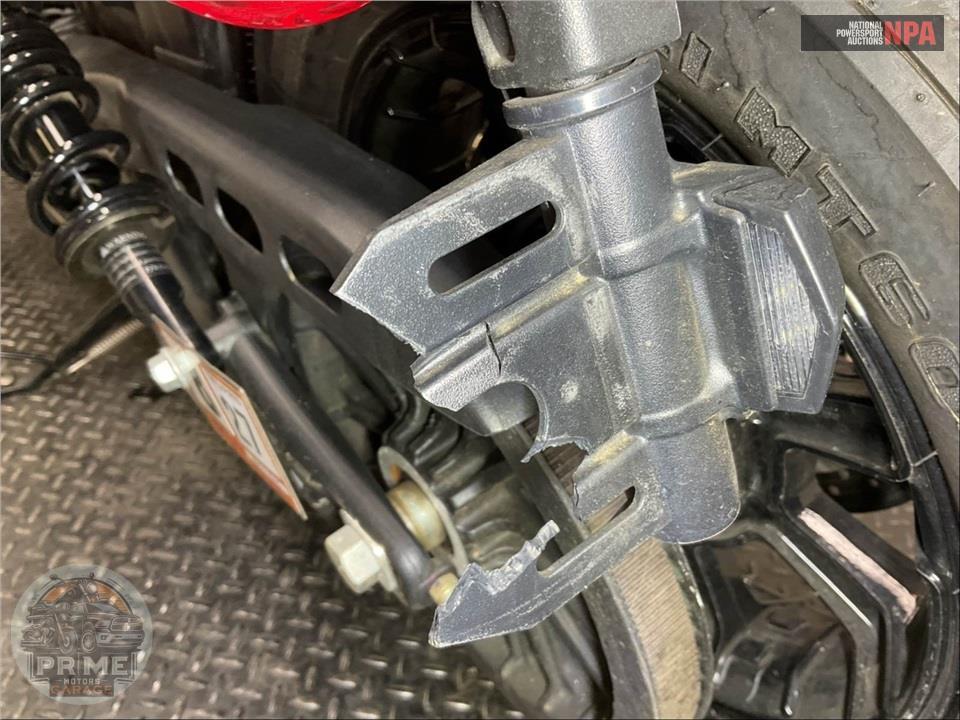 2021 Indian Motorcycle SCOUT BOBBER (ABS, BLACK SMOKE) — фото 15