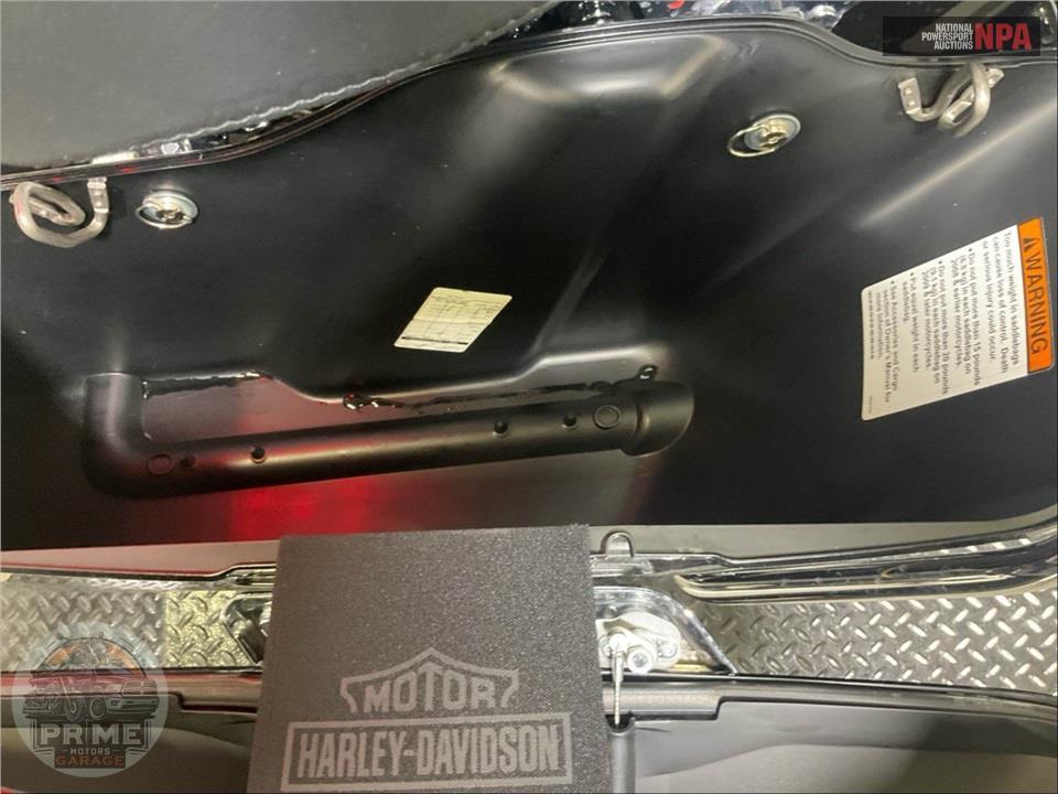 2016 Harley-Davidson FLHTK ELECTRA GLIDE ULTRA LIMITED — фото 17