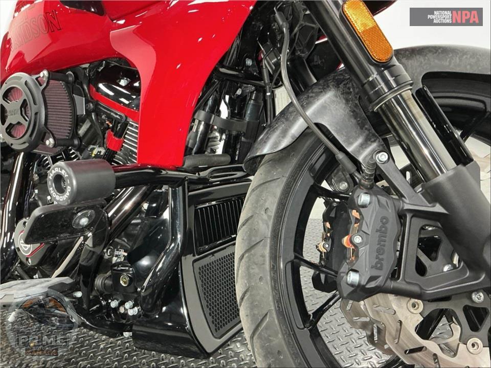 2025 Harley-Davidson FLTRXSTSE CVO ROAD GLIDE ST — фото 13