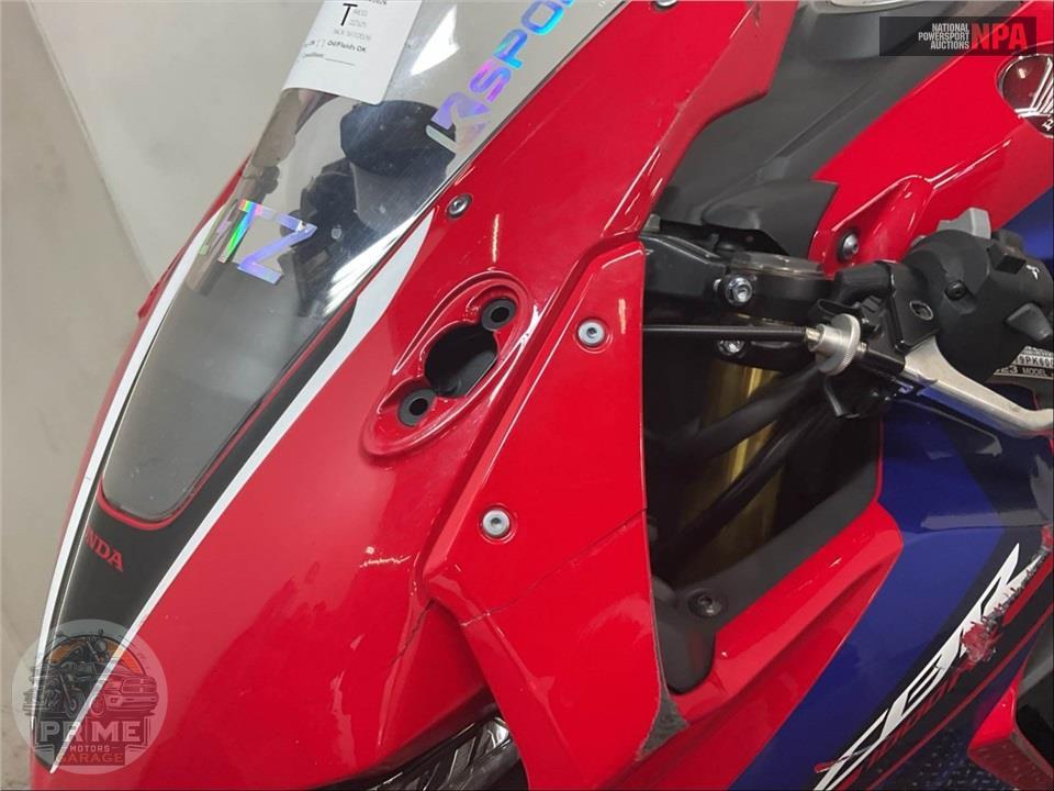 2023 Honda CBR1000RR — фото 34