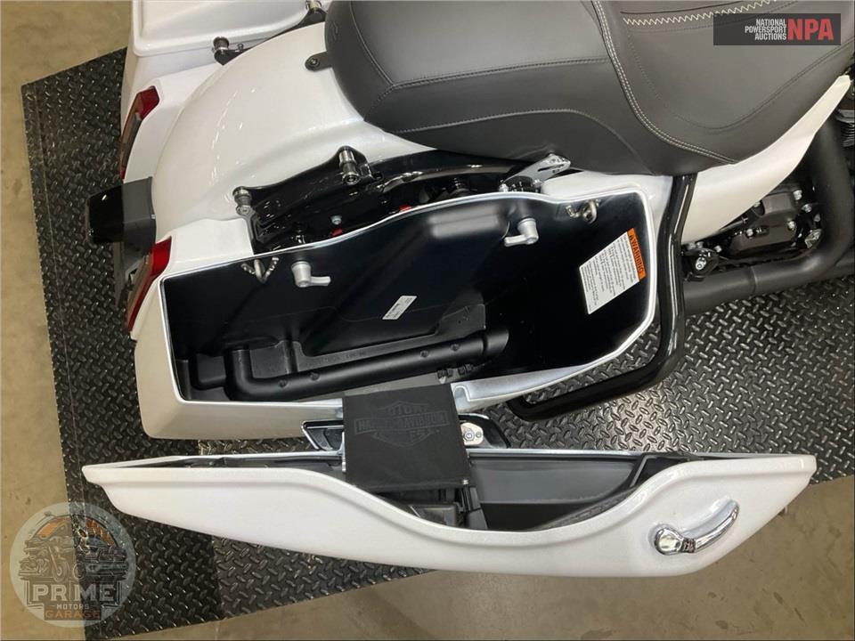 2025 Harley-Davidson FLTRX ROAD GLIDE — фото 17