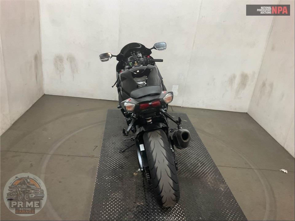 2019 Suzuki GSX-R750L9 — фото 4