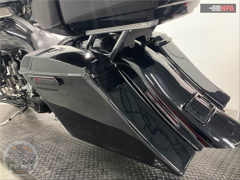 2016 Harley-Davidson FLHXSE CVO STREET GLIDE SPECIAL — фото 22